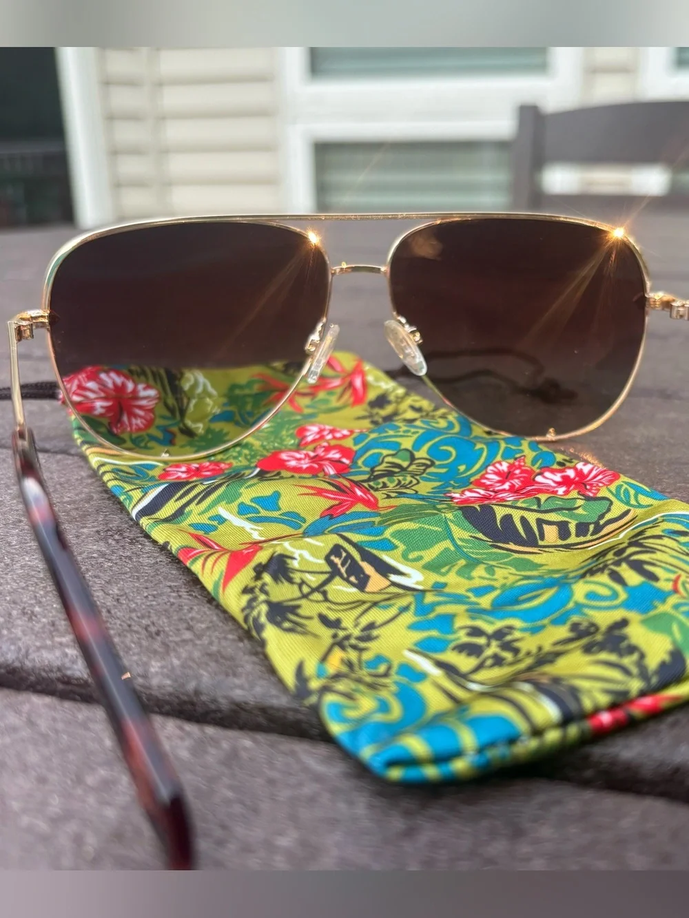 QUAY HIGH KEY women’s oversized aviator gold Metal Sunglasses